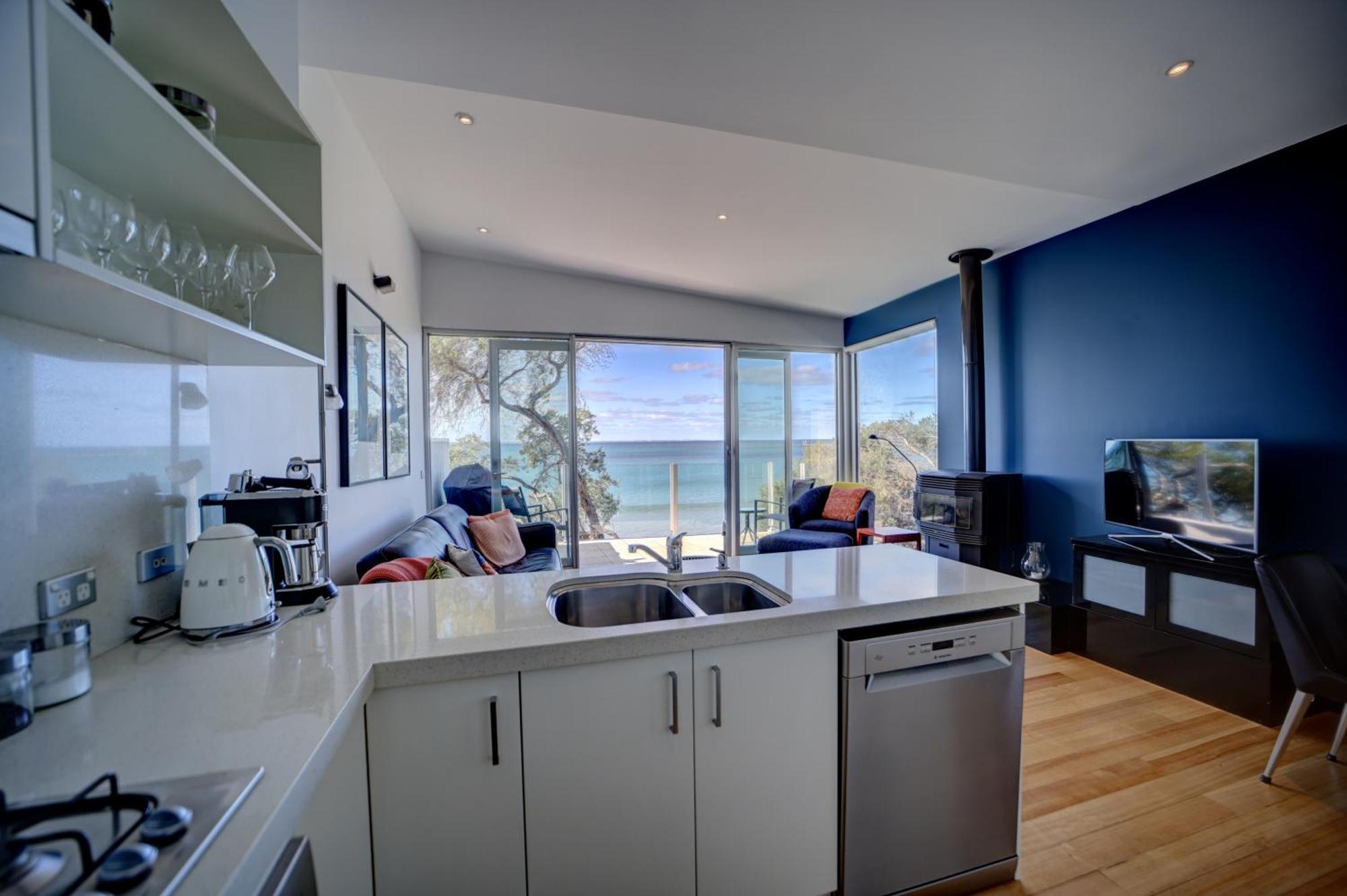 Battery Cove Beach Front Apartment Порт Феъри Екстериор снимка