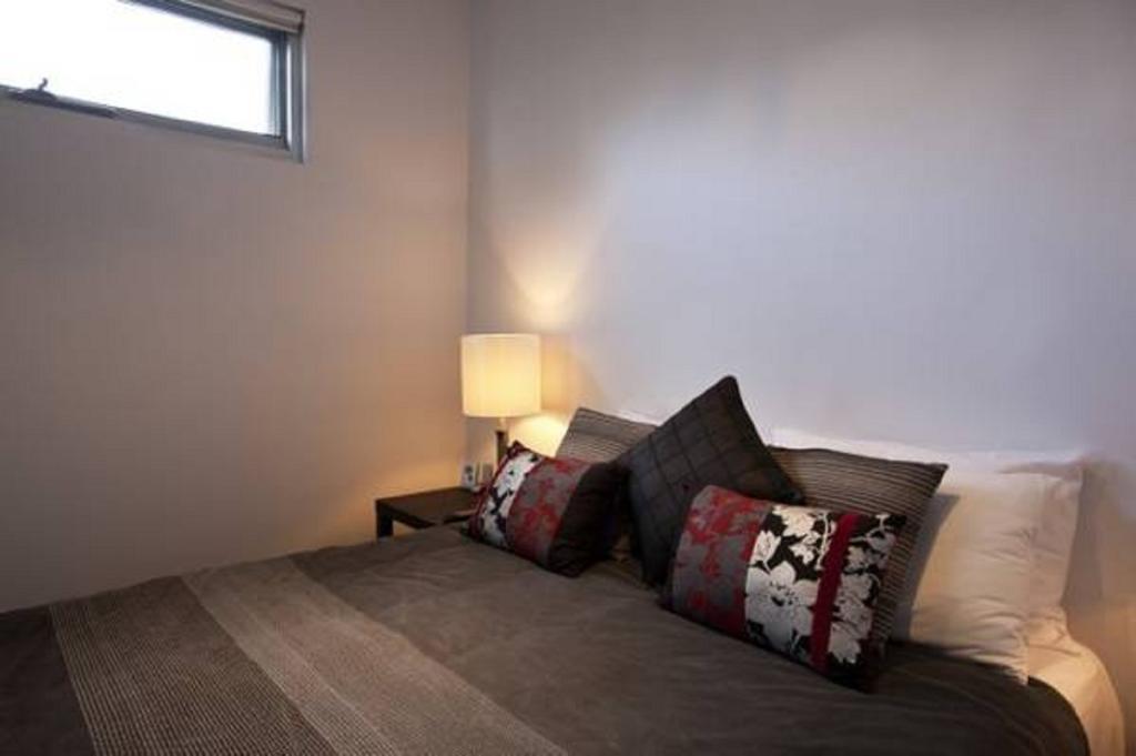 Battery Cove Beach Front Apartment Порт Феъри Стая снимка